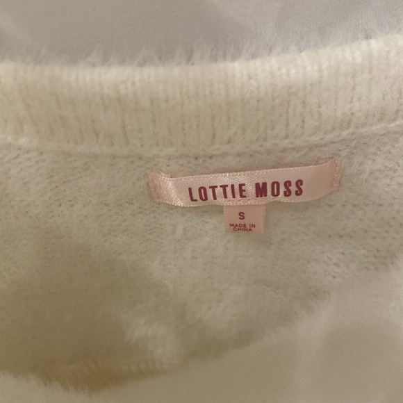 PacSun Lottie Moss cream bow Sweater Sz small - Picture 3 of 4